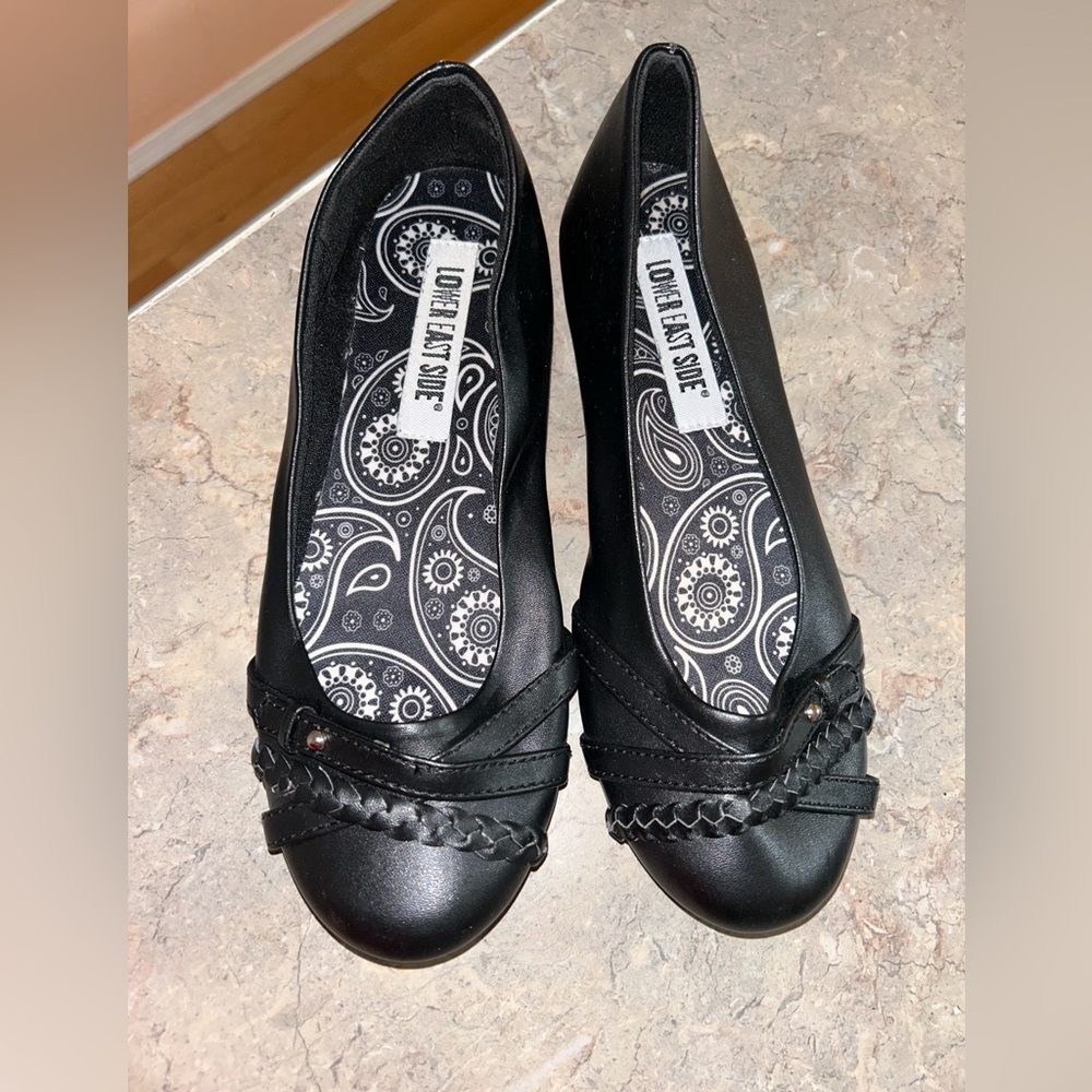 Lower East Side Casual Flats size 7.5